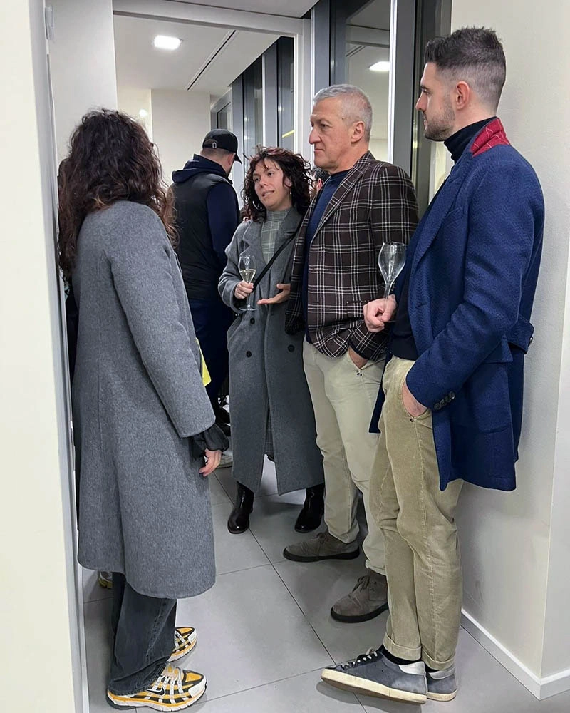 Conversazioni all'inaugurazione di Younion Brescia